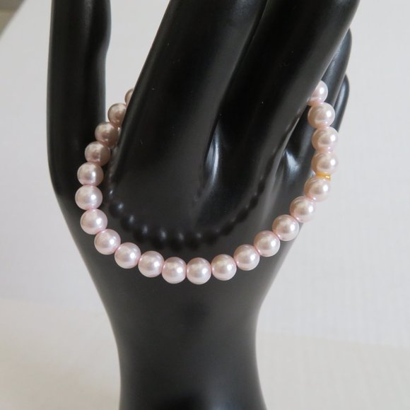 Adorable Stretch Faux Pearl Bracelet, EUC - Picture 1 of 4